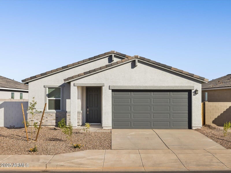 2558 Fortana Dr, San Tan Valley, AZ 85143