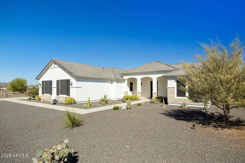 256 Perkins St, San Tan Valley, AZ 85143