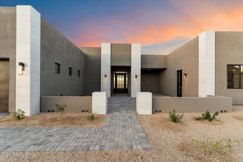 256 Tumbleweed Dr, Phoenix, AZ 85085