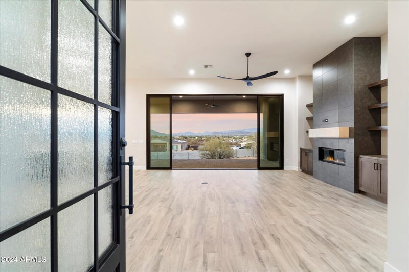 256 Tumbleweed Dr, Phoenix, AZ 85085
