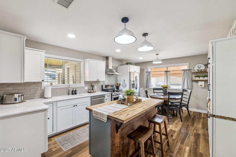 2560 Fairfield St, Mesa, AZ 85213