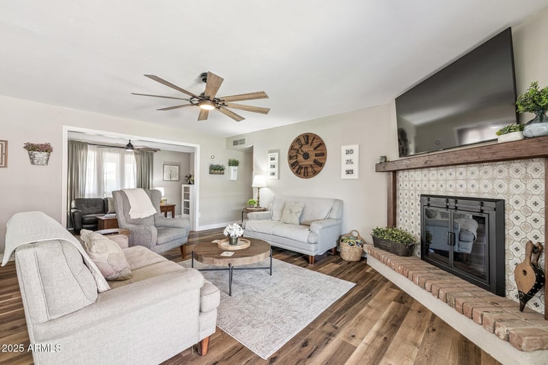 2560 Fairfield St, Mesa, AZ 85213