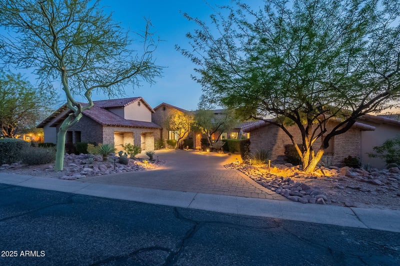 2560 Geronimo Head Trl, Gold Canyon, AZ 85118