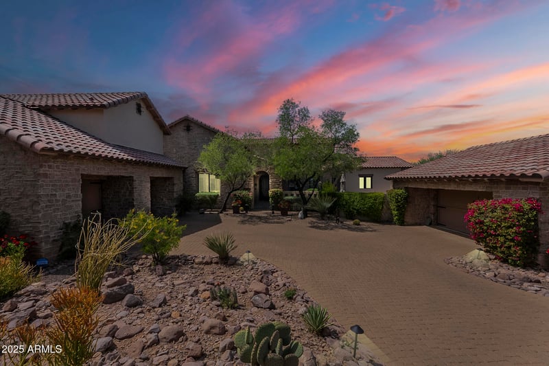 2560 Geronimo Head Trl, Gold Canyon, AZ 85118