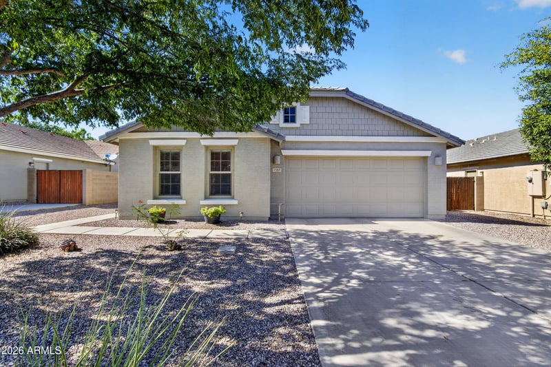 2560 Mericrest Way, San Tan Valley, AZ 85144