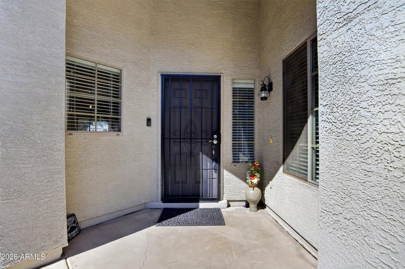 2560 Mericrest Way, San Tan Valley, AZ 85144