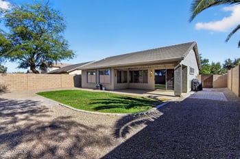 2560 Mericrest Way, San Tan Valley, AZ 85144