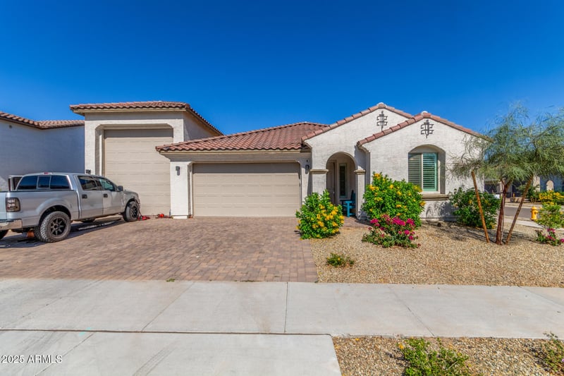 25601 140th Ln, Surprise, AZ 85387