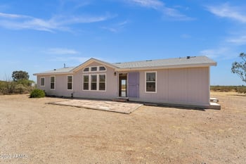 25605 W Rockaway Hills Rd, Morristown, AZ 85342