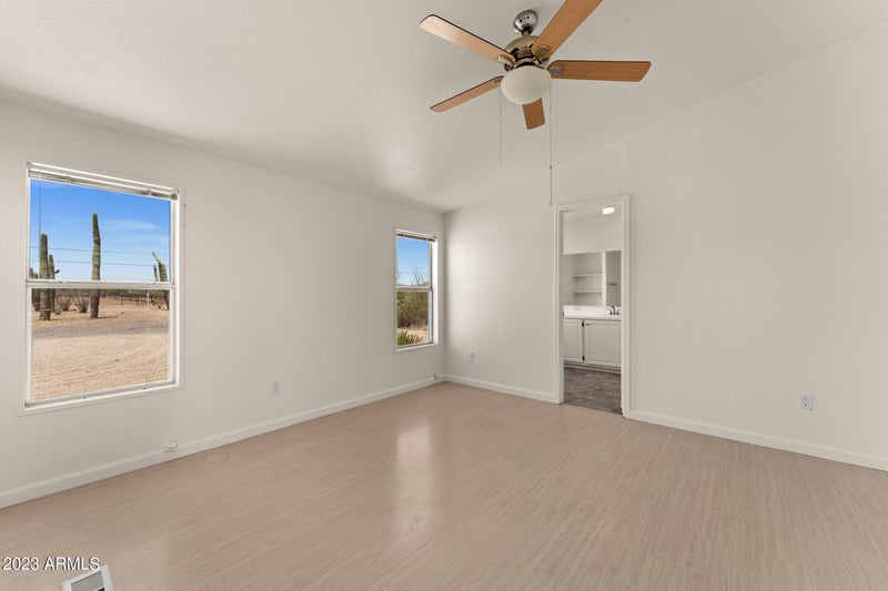 25605 W Rockaway Hills Rd, Morristown, AZ 85342