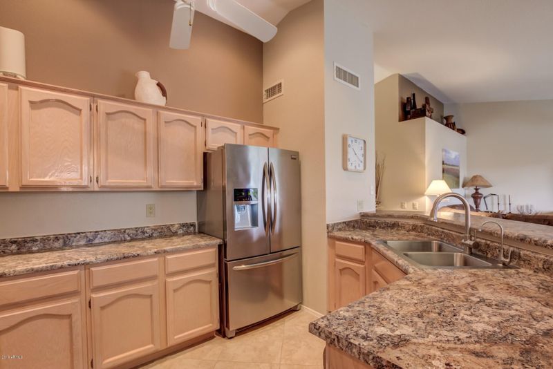 25609 S Flame Tree Dr, Sun Lakes, AZ 85248