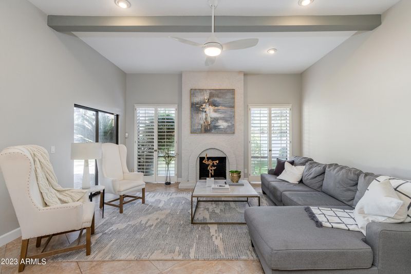 2561 E Denton Ln, Phoenix, AZ 85016