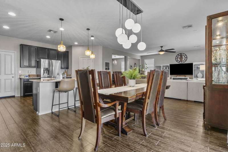 25614 121st Ln, Peoria, AZ 85383