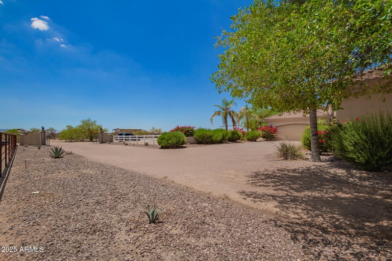 25614 Melanie Dr, Wittmann, AZ 85361