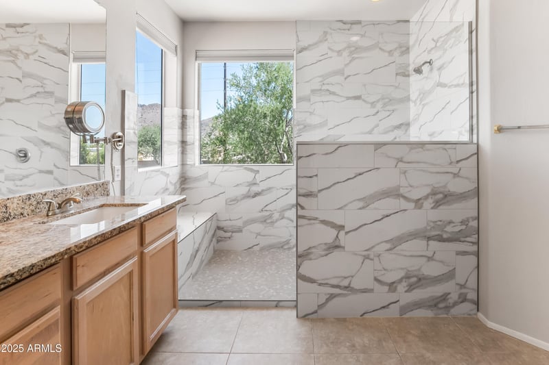 25617 67th Dr, Peoria, AZ 85383