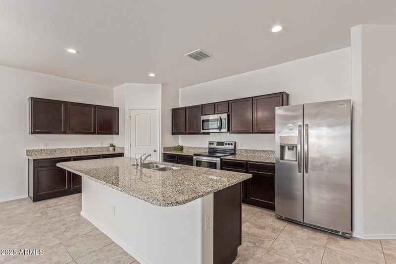 25618 Coles Rd, Buckeye, AZ 85326