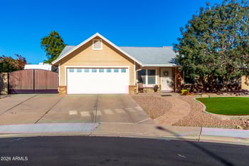 2562 Drummer Cir, Mesa, AZ 85204