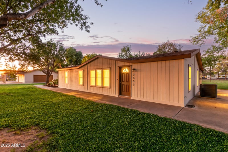 2562 Joy Dr, San Tan Valley, AZ 85140
