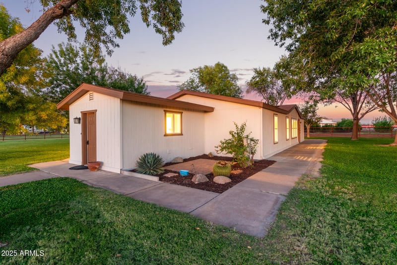 2562 Joy Dr, San Tan Valley, AZ 85140