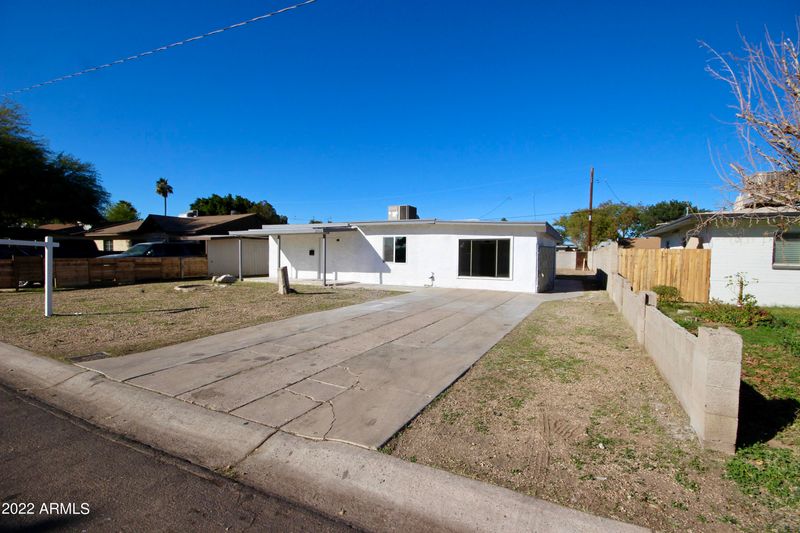 2562 W Earll Dr, Phoenix, AZ 85017