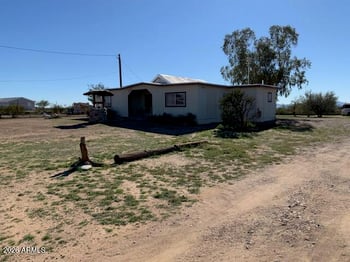 25625 Rockaway Hills Dr, Morristown, AZ 85342