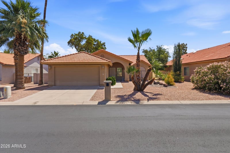 25625 Flame Tree Dr, Sun Lakes, AZ 85248