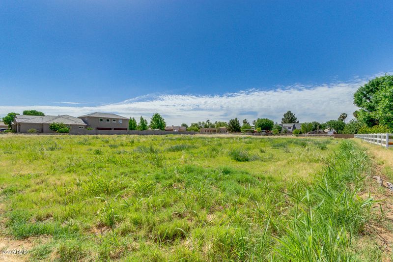 2563 E Mountain Dr #-, Gilbert, AZ 85297