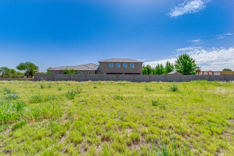 2563 E Mountain Dr #-, Gilbert, AZ 85297