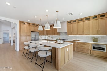 2563 E Robb Ln, Phoenix, AZ 85024