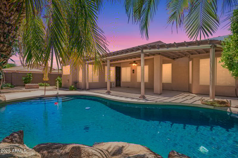 25633 71st Dr, Peoria, AZ 85383