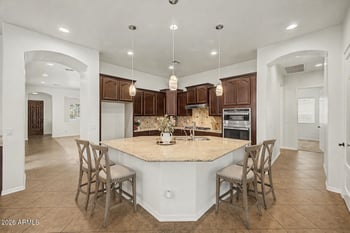 2564 Orleans Dr, Gilbert, AZ 85298