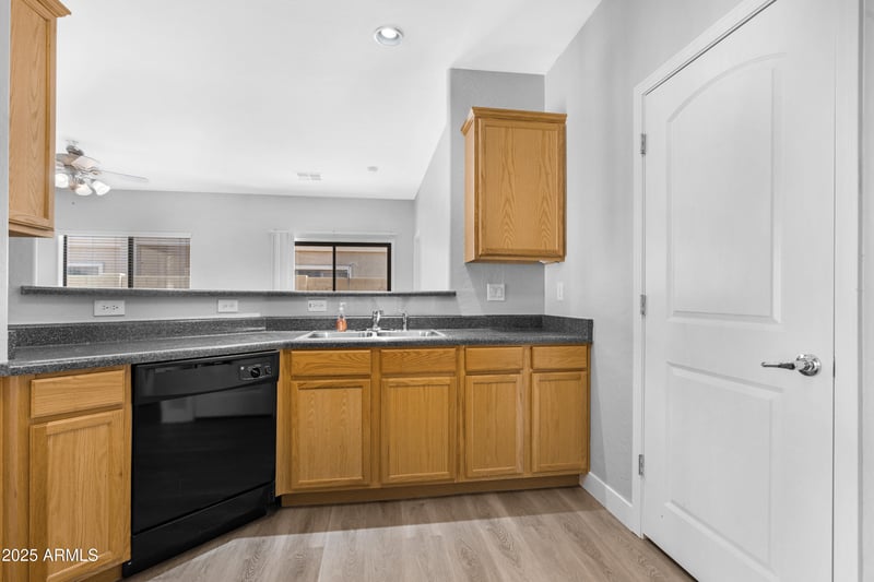 2565 Signal Butte Rd #30, Mesa, AZ 85209