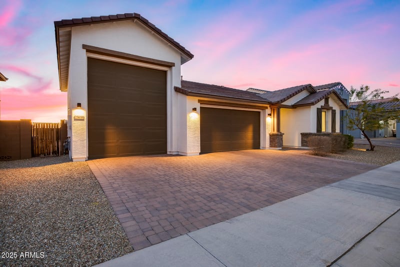 25658 140th Ln, Surprise, AZ 85387