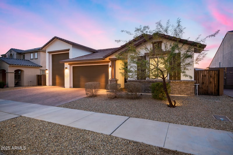 25658 140th Ln, Surprise, AZ 85387