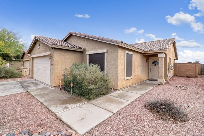 25659 W Satellite Ln, Buckeye, AZ 85326