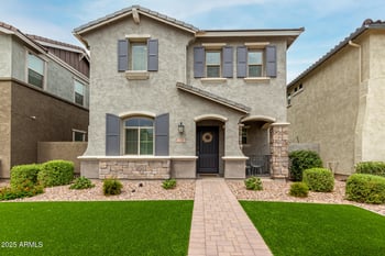 2566 Betty St, Gilbert, AZ 85295