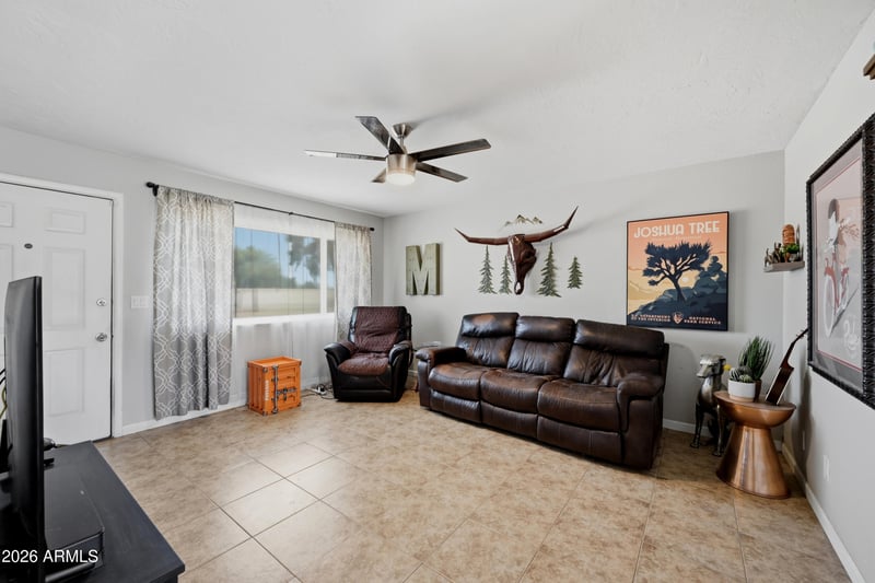 2566 E Villa Rita Dr, Phoenix, AZ 85032