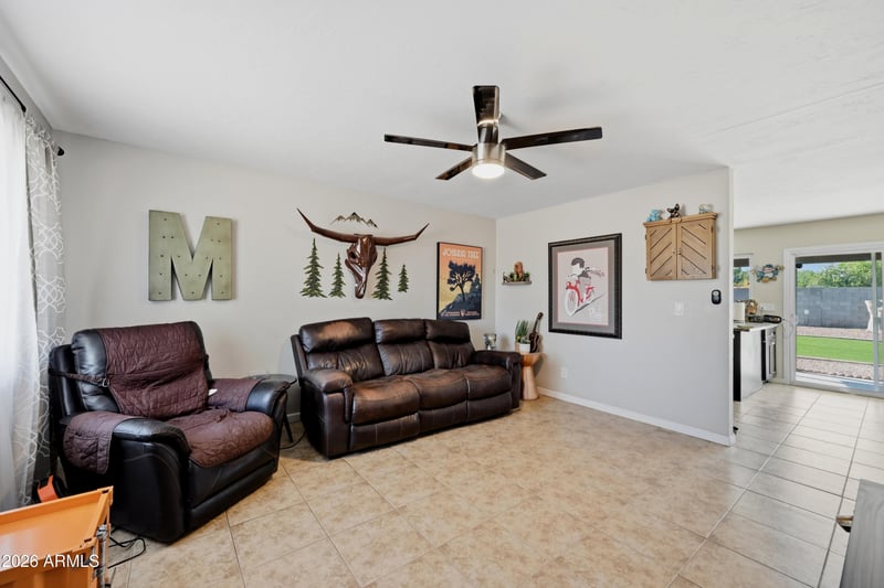 2566 E Villa Rita Dr, Phoenix, AZ 85032