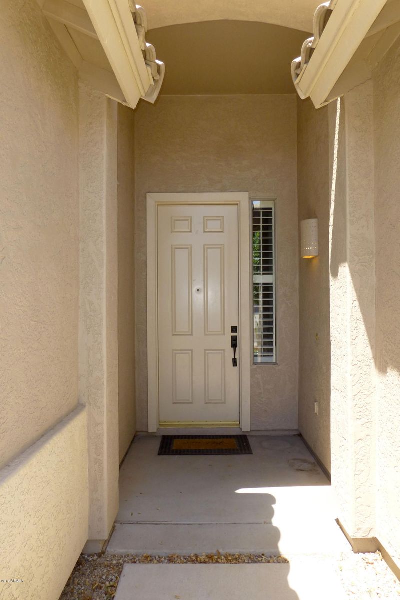2566 S Buckaroo Trl, Gilbert, AZ 85295