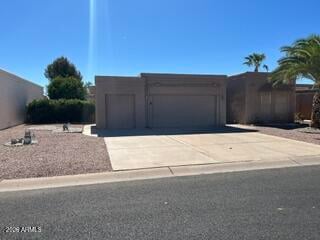 25661 S Ontario Dr, Sun Lakes, AZ 85248