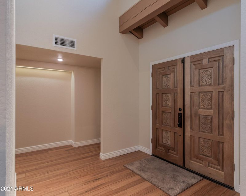 2567 E Vermont Ave, Phoenix, AZ 85016