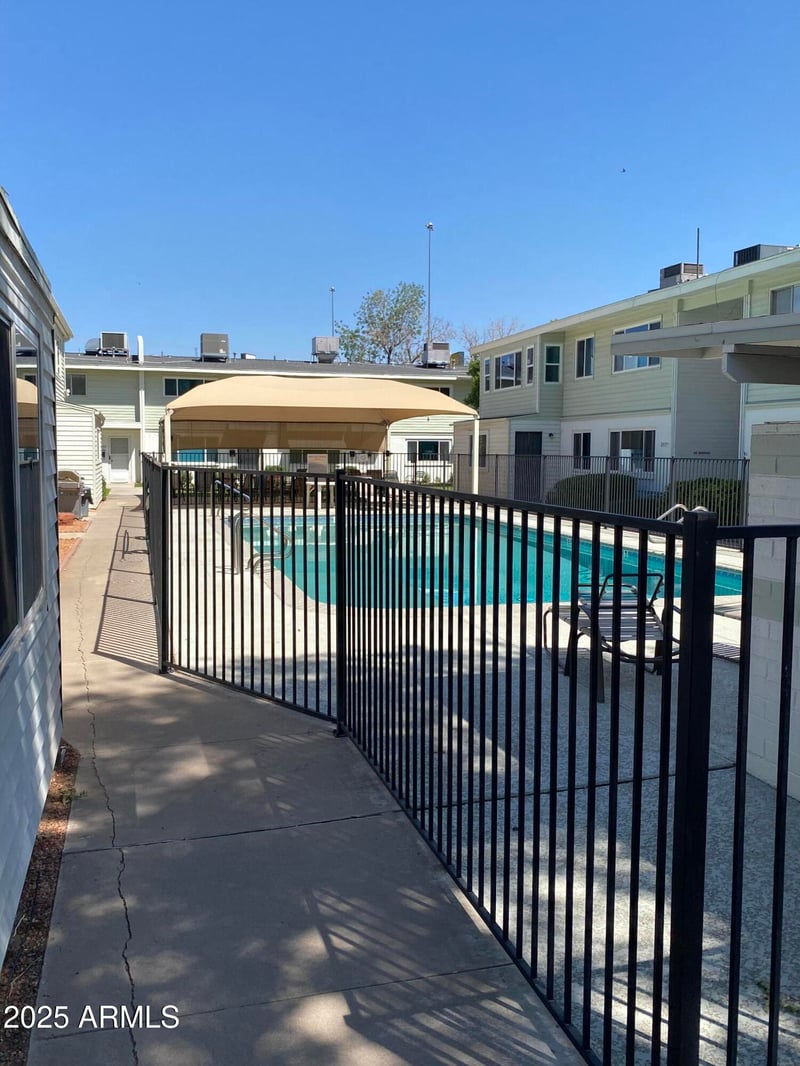 2569 Berridge Ln #D-115, Phoenix, AZ 85017