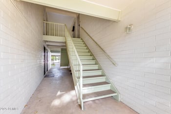 2569 Berridge Ln #D-215, Phoenix, AZ 85017