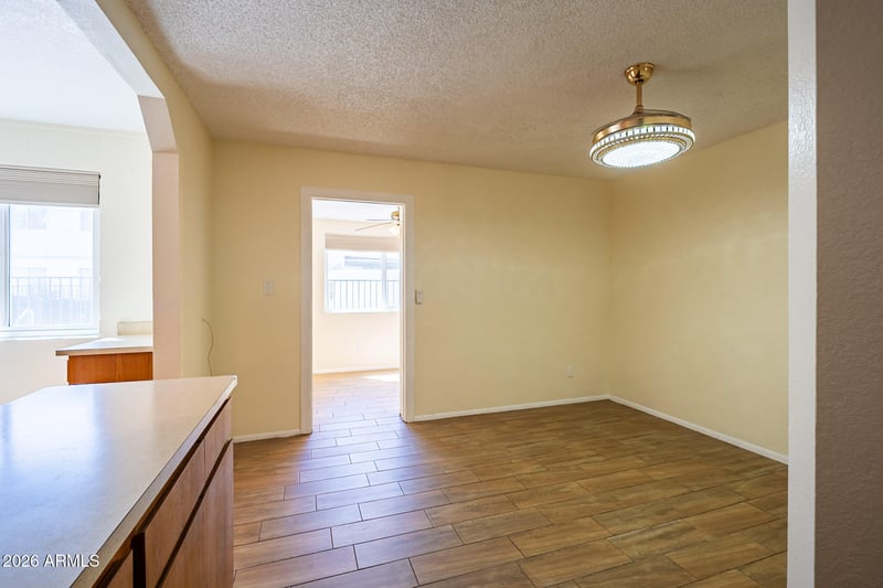 2569 W Berridge Ln #D-115, Phoenix, AZ 85017
