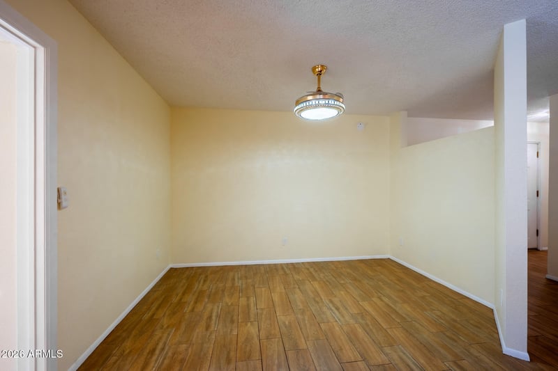 2569 W Berridge Ln #D-115, Phoenix, AZ 85017