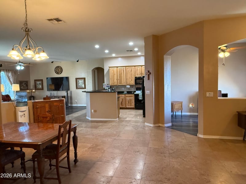 2569 Silverdale Rd, San Tan Valley, AZ 85144