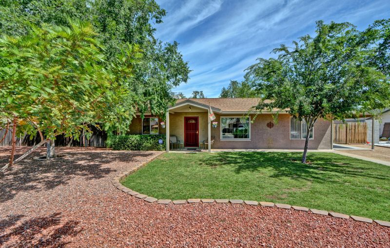 2570 E Sweetwater Ave, Phoenix, AZ 85032