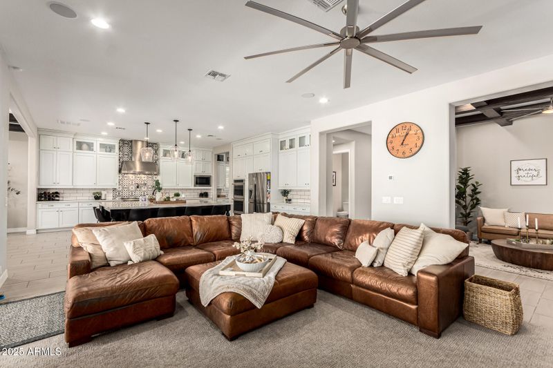 2570 E Thornton Ct, Gilbert, AZ 85297