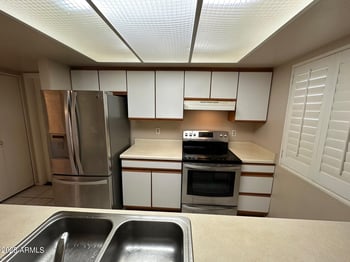 2571 Marconi Ave, Phoenix, AZ 85023