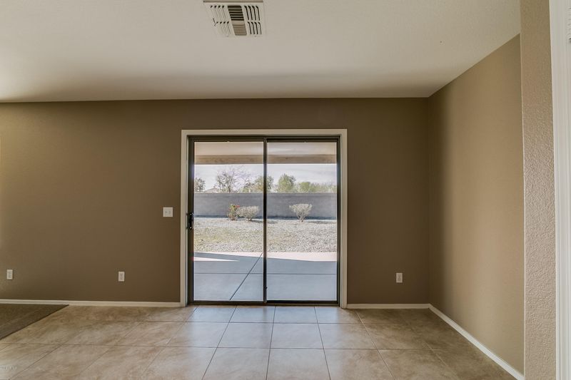25713 W Lynne Ln, Buckeye, AZ 85326